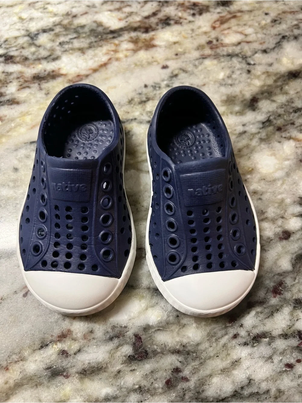 Unisex Native Kids Slip-On Water Shoes in Navy and White C4